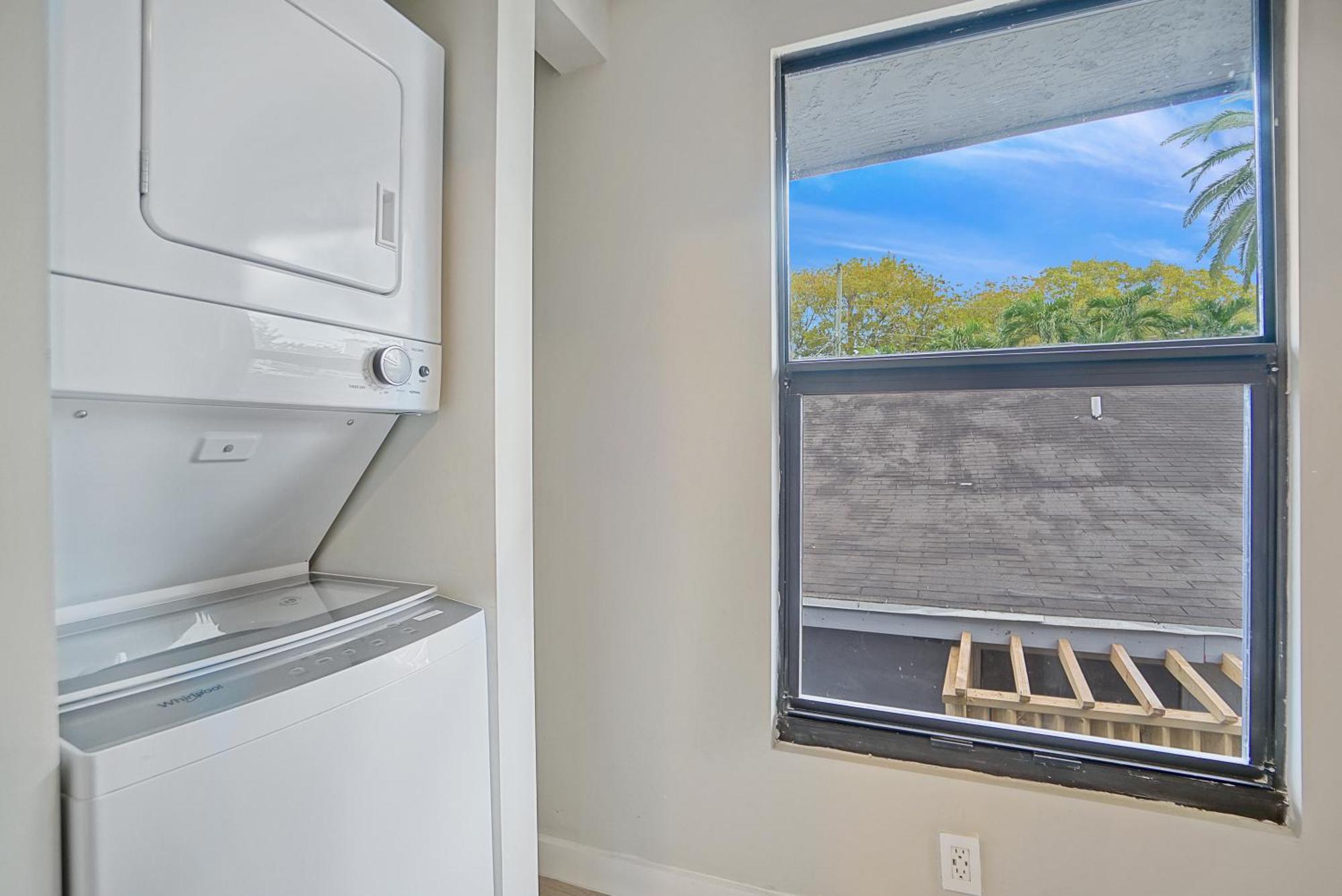 Stylish Miami Suite - Self Check-In ภายนอก รูปภาพ